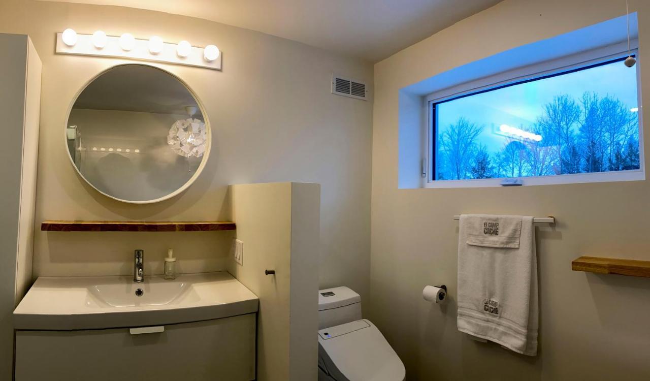 Le Camp Cache Couette-café *